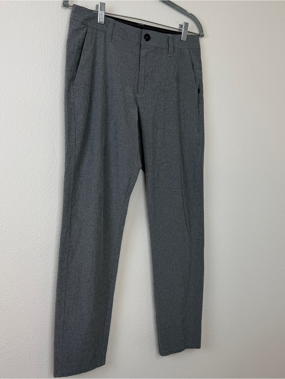 Vuori Aim Pants Men’s 28 Heather Gray Stretch Performance Golf Chino V431 - Picture 2 of 11